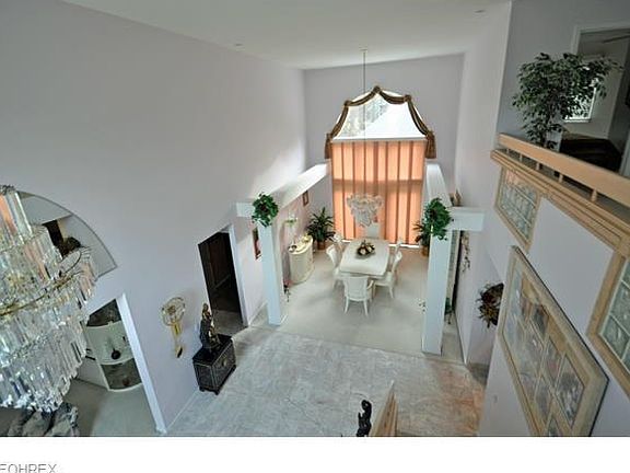 3rd image of 32281 Brandon Pl