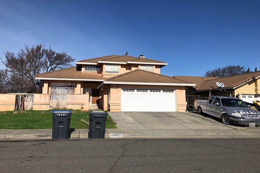 1st image of 6055 Lakeview Cir