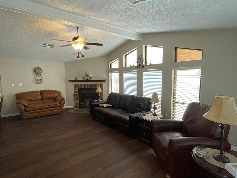 1st image of 3701 W Potter Dr