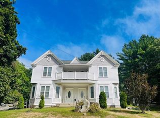 35 Auburn Rd, Hooksett, NH 03106