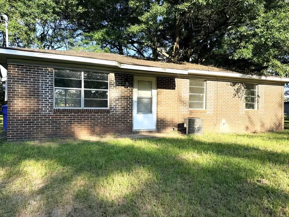45 Pea St, Clio, AL 36017