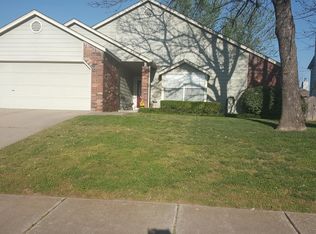 607 S Magnolia Pl, Broken Arrow, OK 74012