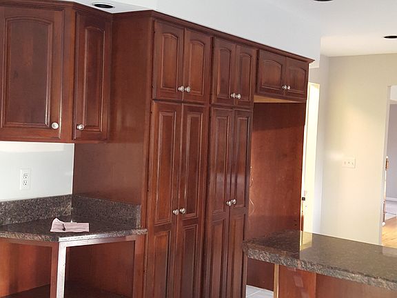 2nd image of 41882 Sutters Ln
