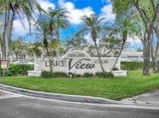 2841 N Oakland Forest Dr APT 211, Fort Lauderdale, FL 33309