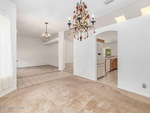 4th image of 1020 San Matio St SE