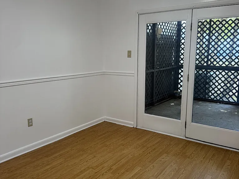 719 Shiloh St #1 — Photo 8
