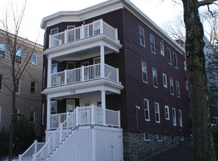 215 Crafts Rd #2, Brookline, MA 02467