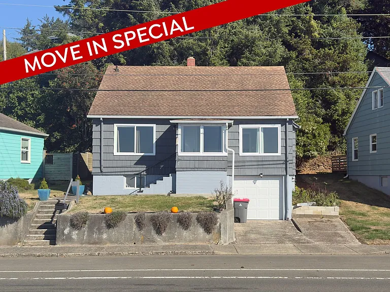 627 W Marine Dr — Photo 1