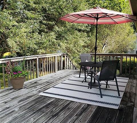 2nd image of 3121 S Vista Ct
