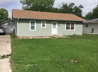 1009 Woodland St, Emporia, KS 66801