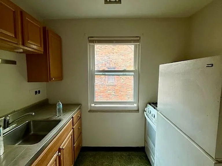 Tiffany Place — Photo 16
