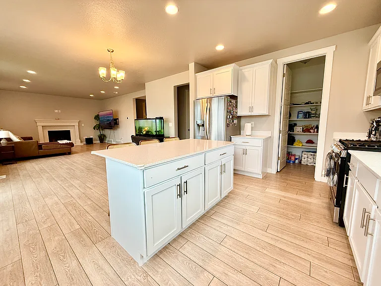 6446 N Pine Tree Way — Photo 12