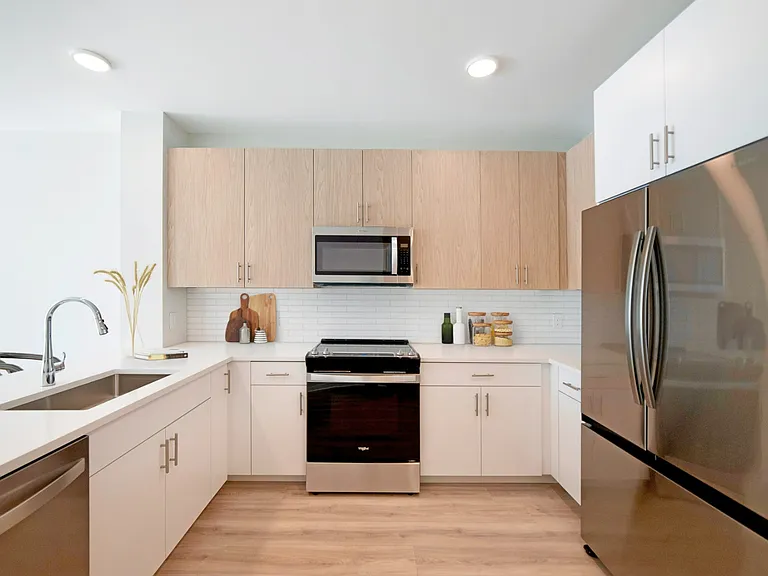 EDGE Apartments — Photo 3