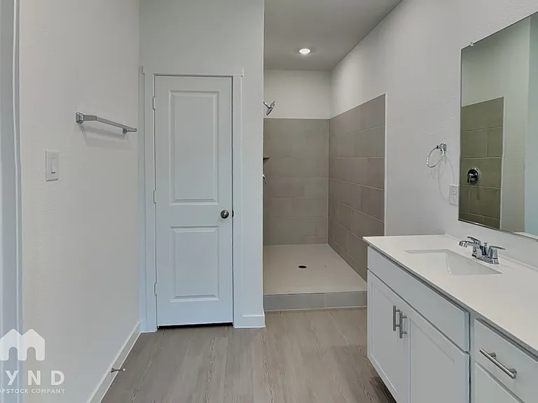1718 Milton Dr — Photo 10
