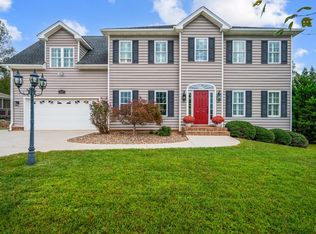 1142 Daltons Dr, Forest, VA 24551