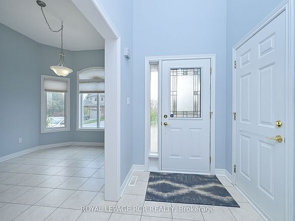 3rd image of 6 Artisan Ln