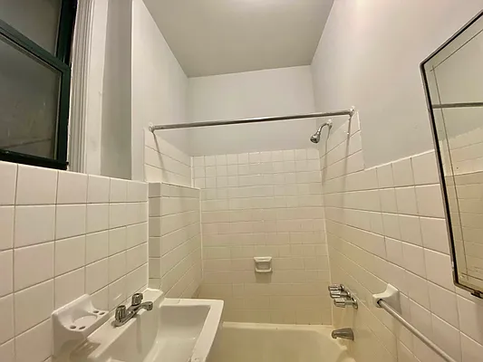 Rented by J PRESTON AND ASSOCIATES INC | media 29