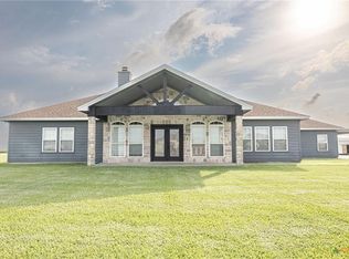 45 Blue Heron Dr N, Port Lavaca, TX 77979