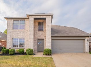 833 Hems Ln, Arlington, TX 76001