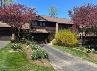 83 Patriots Rd, Morris Plains, NJ 07950