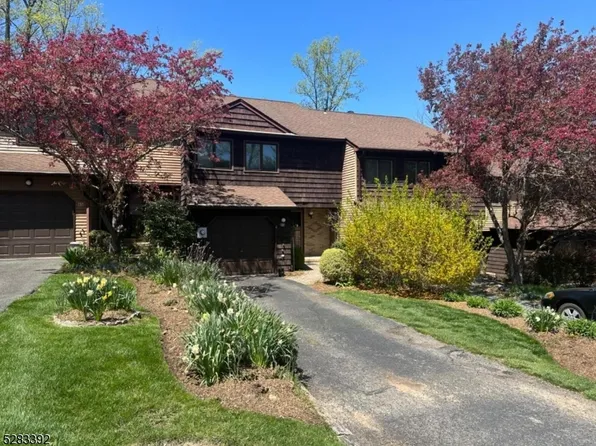 83 Patriots Rd, Parsippany-Troy Hills Twp., NJ 07950