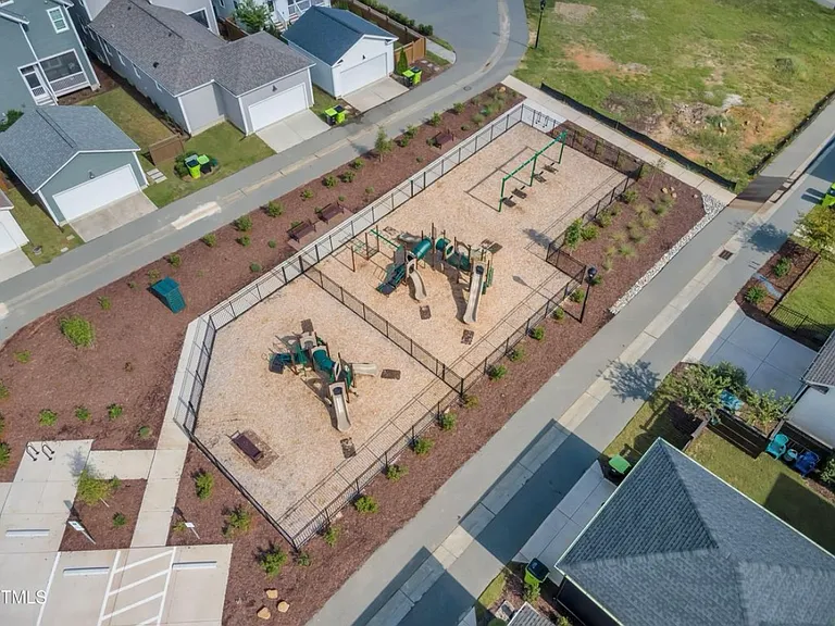 1011 Tannin Dr — Photo 44