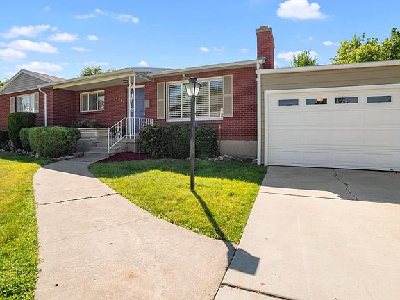5th image of 2036 E Lincoln Ln