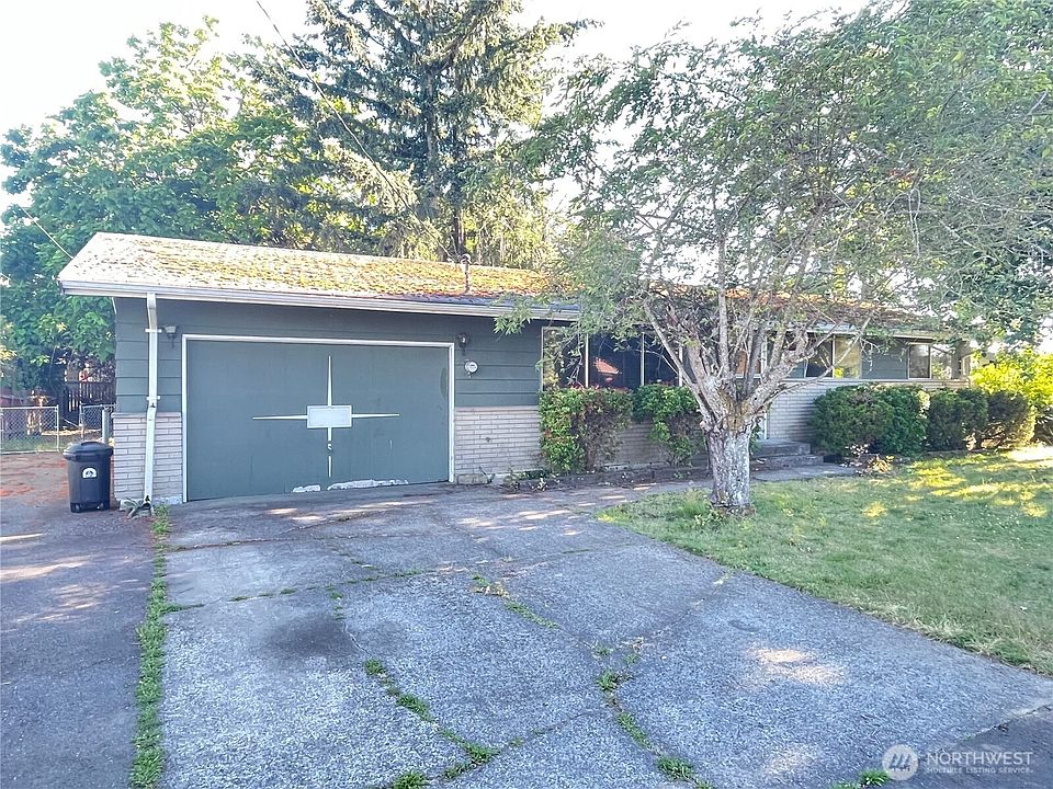 1st image of 10833 SE 218th Street