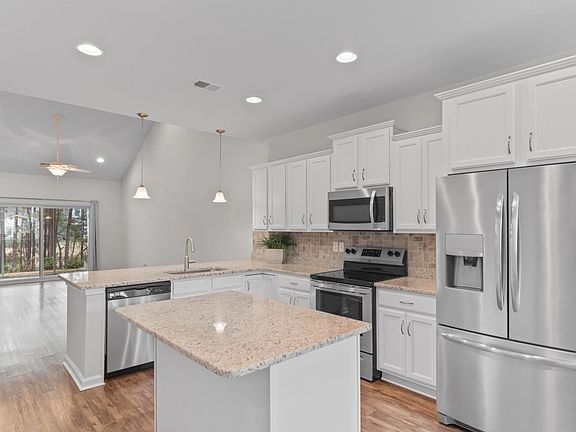 4th image of 188 Machrie Loop #C