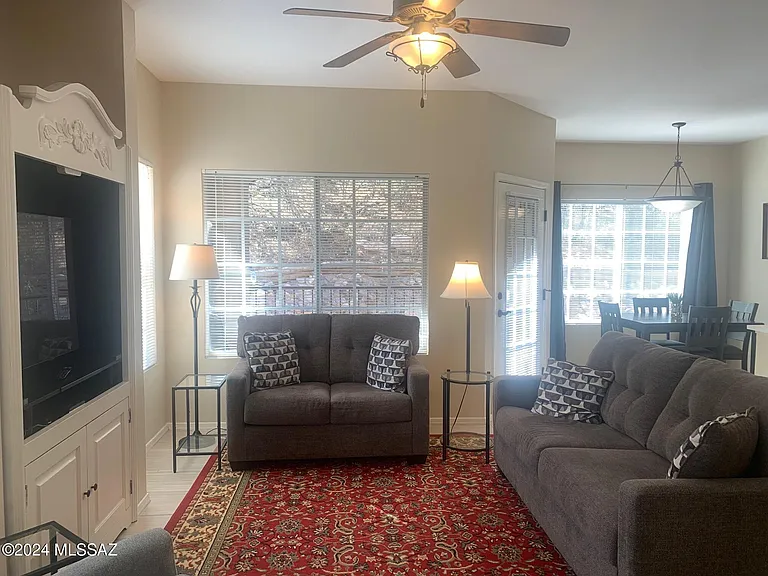1500 E Pusch Wilderness Dr #13105 — Photo 11