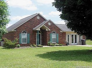 135 Single Oak Dr, Troutman, NC 28166