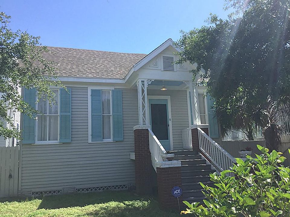 1st image of 923 Church St