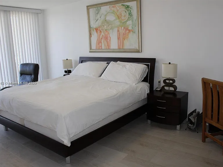 881 Ocean Dr #22F — Photo 8