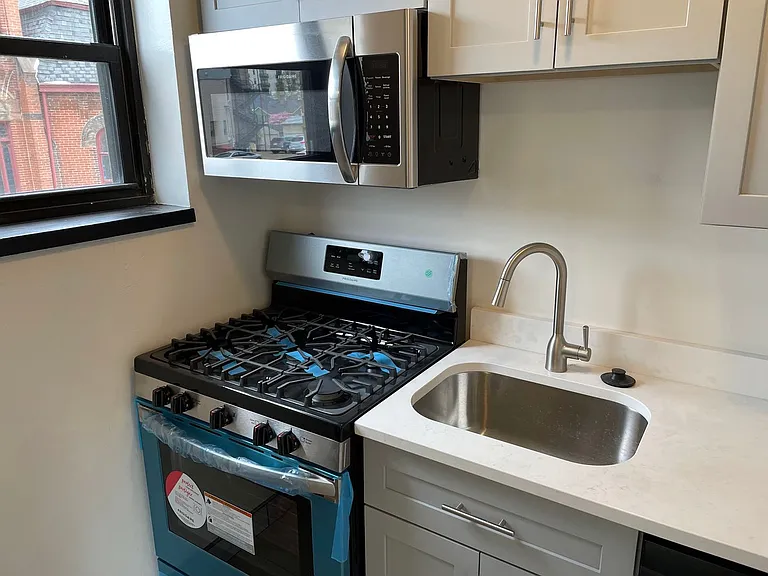 255 Shady Avenue — Photo 49