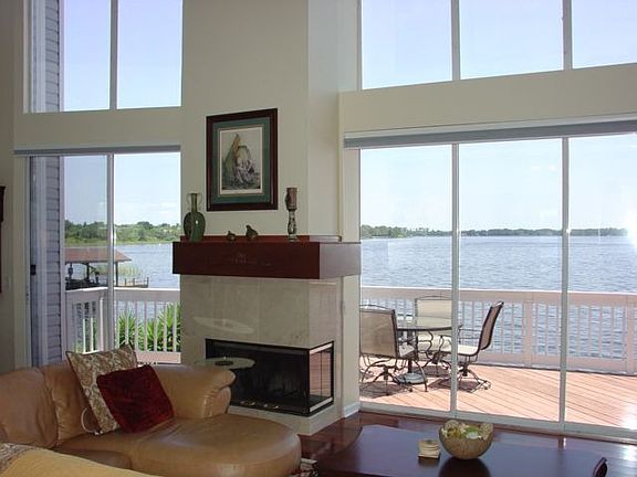 GREATROOM VIEW WITH FIREPLACE