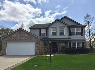 550 Country Walk Dr, Brownsburg, IN 46112