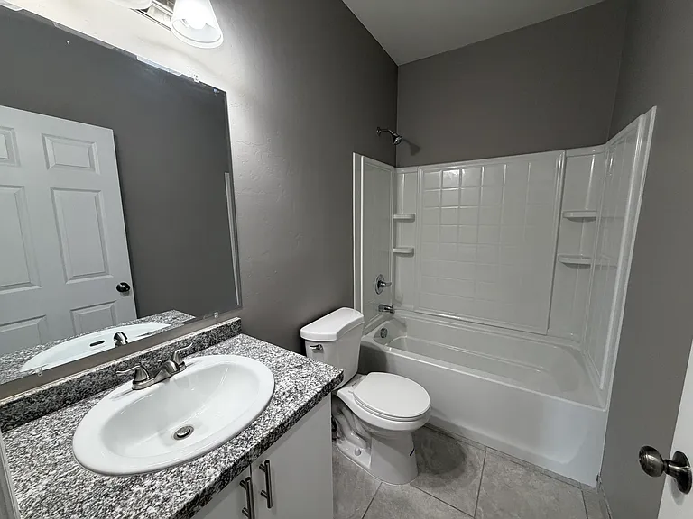 4013 E 22nd St #2 — Photo 2