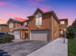 3283 Bobwhite Mews, Mississauga, ON L5N6G1