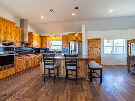 4th image of 122 Rolling Prairie Way