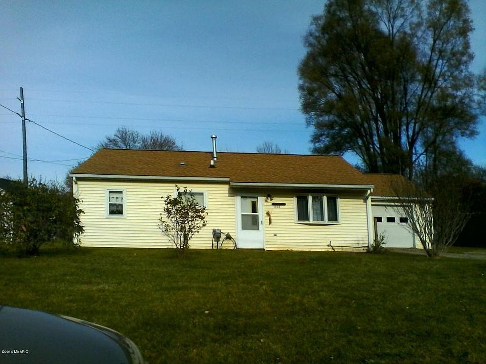 1st image of 1005 Shumway Ave
