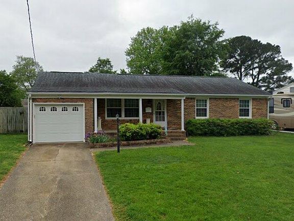 2nd image of 4953 Blackfoot Cres