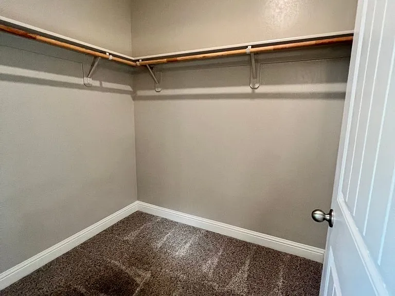 2137 La Vona Ave — Photo 27