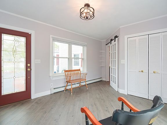 5th image of 57 Taunton St