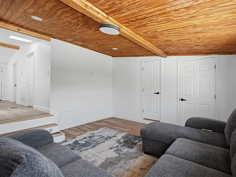7037 McCray Dr — Photo 8