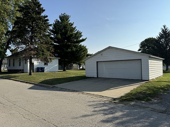 2nd image of 602 Garfield Ave