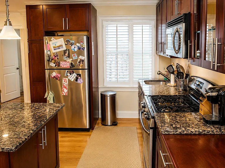 7 Champney Pl — Photo 2