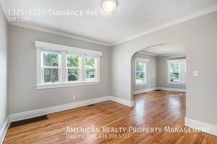 5 bed, 2106 sqft, $2,700 — Photo 4