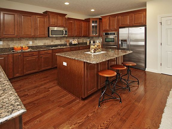 5th image of 15229 Dunrobin Dr