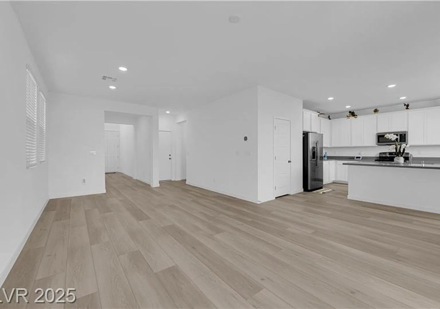 Like-New 2025 Built 4 Bed, 3 Bath w/ Solar, Downstairs Suite, Loft & 2-Car Garage — Photo 4