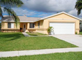 10933 Grandview Ct, Royal Palm Beach, FL 33411